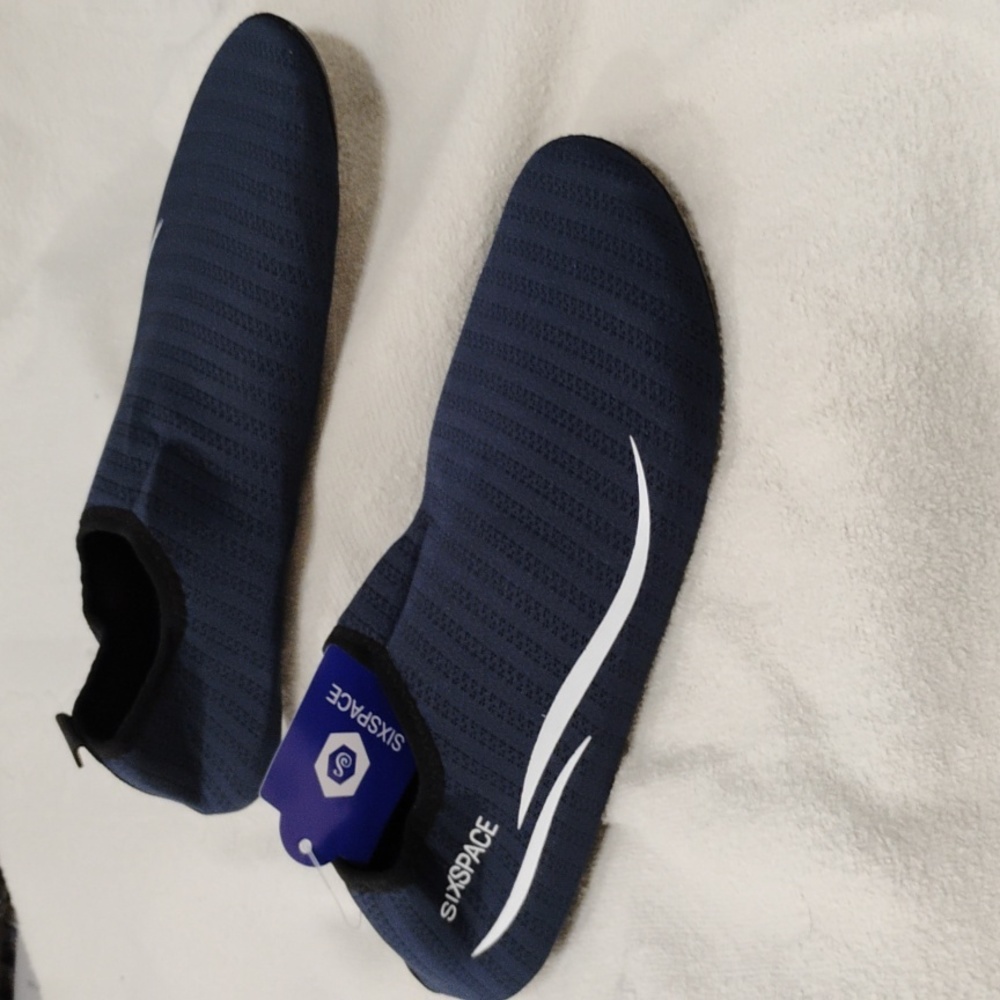 2 Pr  Shein  Water Shoes 1 White & Purple / 1 Navy Blue.  (See Pics) 40/9 - Picture 8 of 12